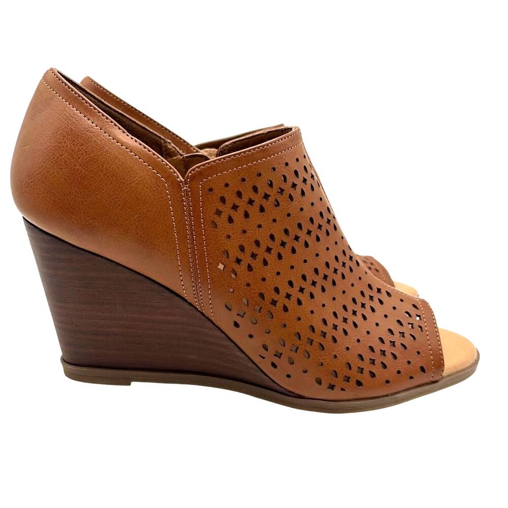 Dr Scholls Harlow Open Toe Wedge Heel Perforated Faux Leather Size 8.5 Summer
